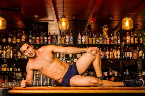 Гей бары в Афинах. Гей гид по барам 2020