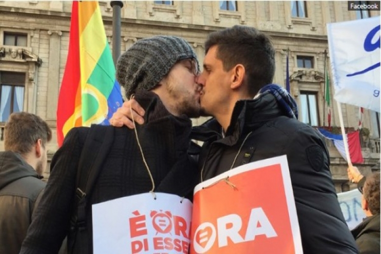 Владелец отеля в Италии сказал однополой паре: "мы не принимаем геев или животных"